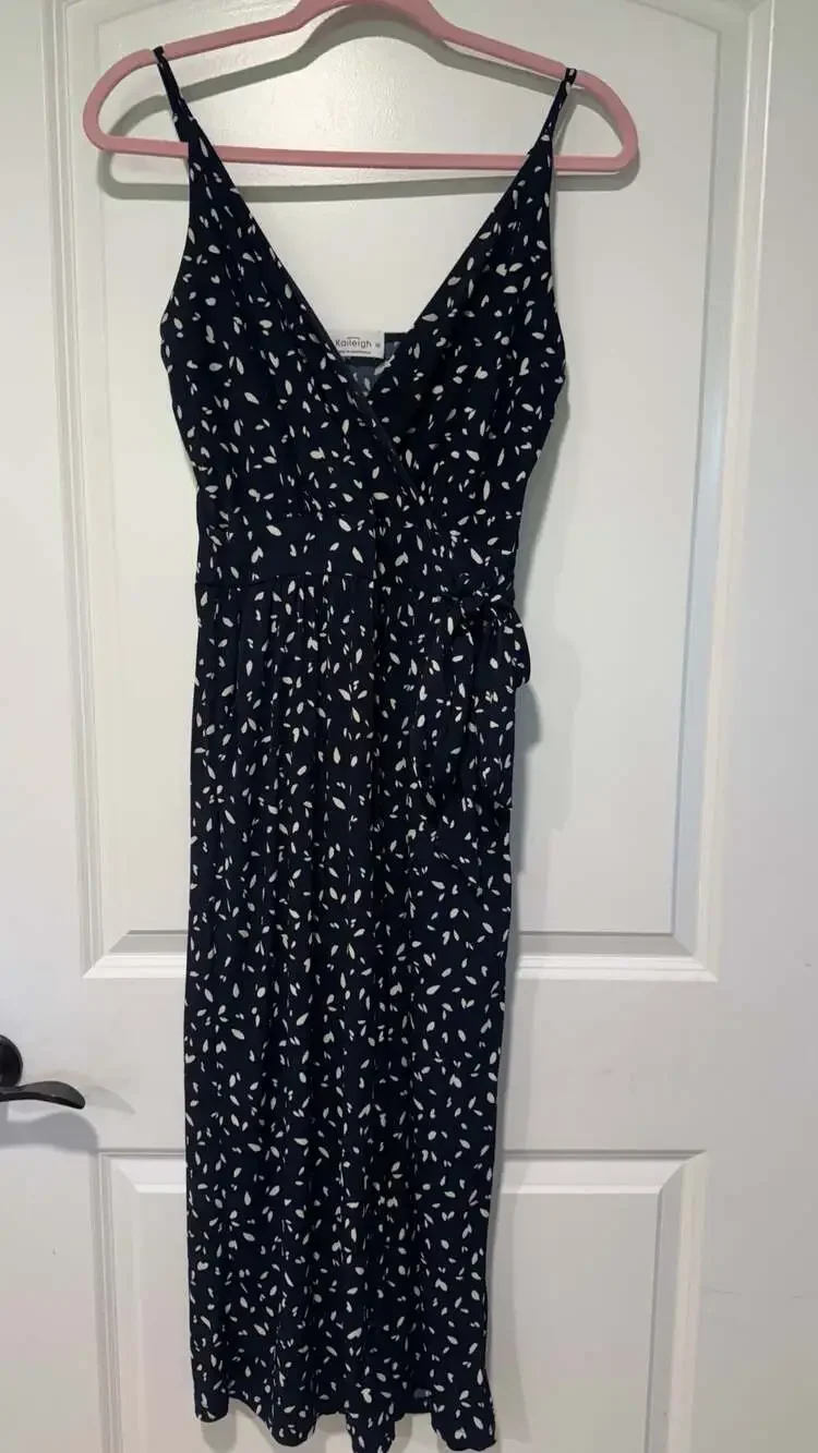 Navy White Wrap Romper Pocketed Summer Vacation Coastal Chic Medium